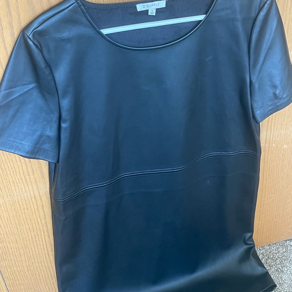 Z Supply Black Short Sleeve Top